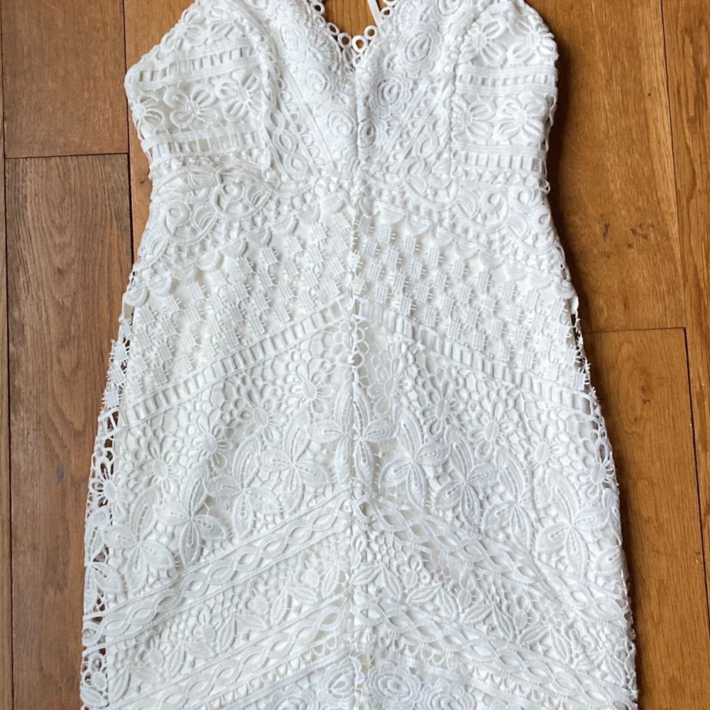 AstrThe Label summer dress. Ivory. Size L.